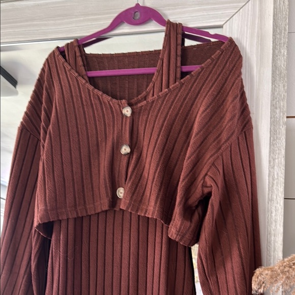 Brown Ribbed Off-Shoulder Dress - Picture 2 of 6